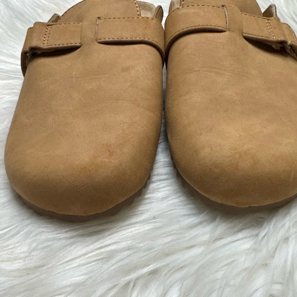 Cat & Jack Girls' Perry Slip-On Clogs